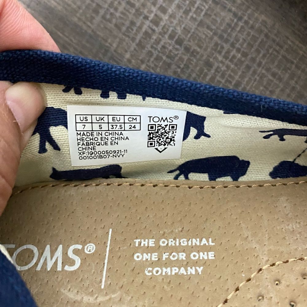 Womens Toms Canvas Classic Shoes Navy Size 7W - Picture 10 of 11